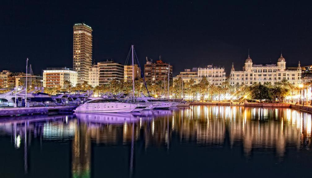 Very Lightful Apartment. Incredible Sea Views. Big Terrace, Swimming Pool. Ac. Very Close To Alicante City Center. Экстерьер фото